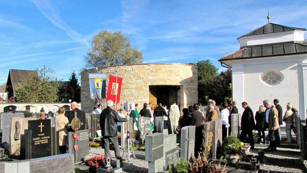 KOE_Segnung Totenkapelle Gisingen 5_jpg-1286139933