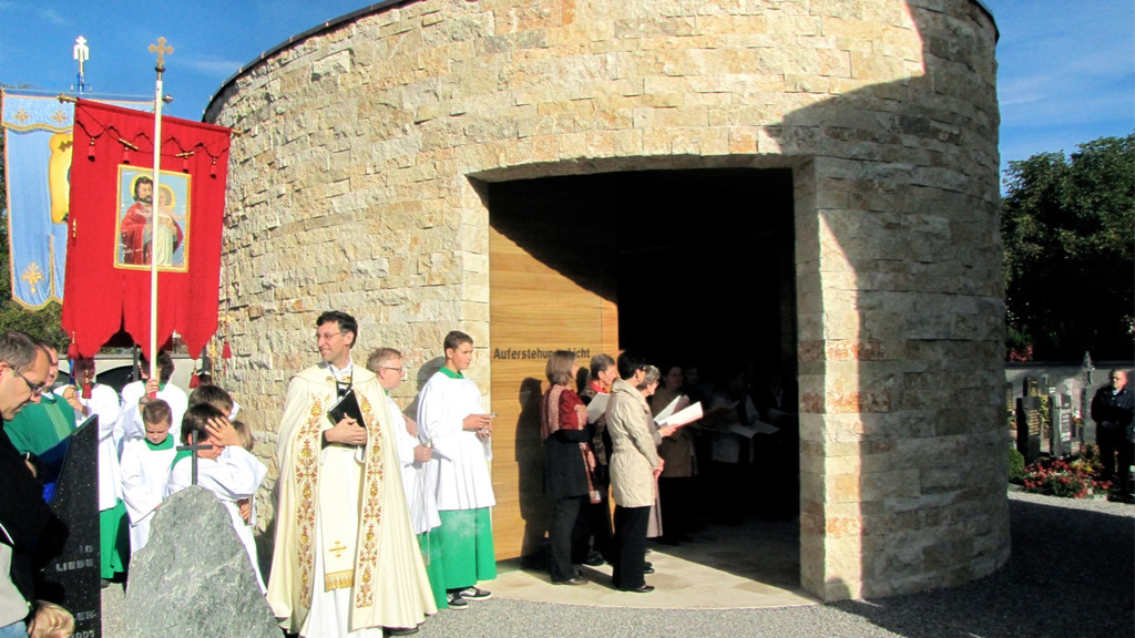 KOE_Segnung Totenkapelle Gisingen 6_jpg-1286139943