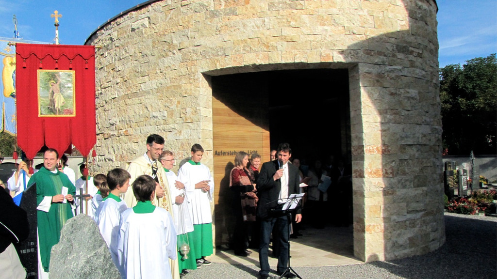 KOE_Segnung Totenkapelle Gisingen 7_jpg-1286139953