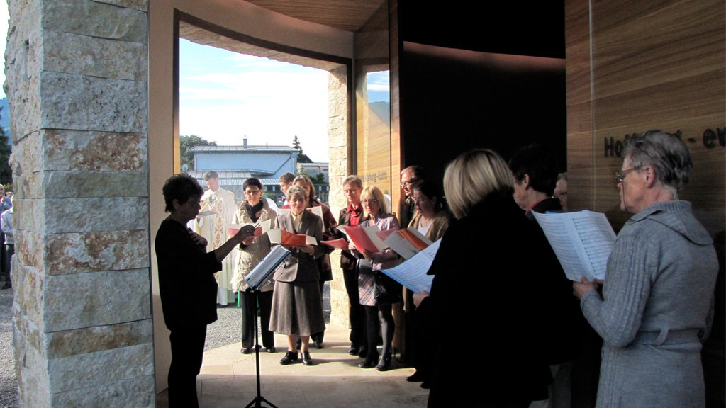 KOE_Segnung Totenkapelle Gisingen 14_jpg-1286140079