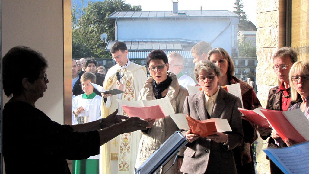 KOE_Segnung Totenkapelle Gisingen 15_jpg-1286140091