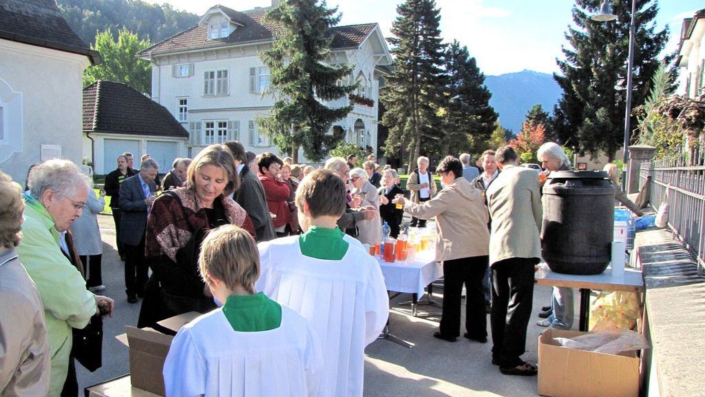 KOE_Segnung Totenkapelle Gisingen 42_jpg-1286140665