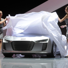Hostessen auf dem Pariser Autosalon 2010