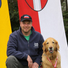 Vizestaatsmeister und Bronze-Gewinner der diesjährigen WM Roland Bereuter mit seiner Hündin "Eria"