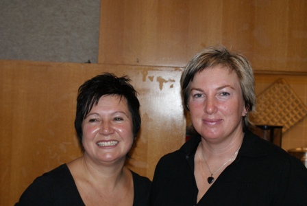 Doris Stadelmann und Ines Hopfner.JPG