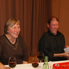 Lisl Stadelmann und Andi Eberle - Buchverkauf.JPG