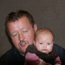 Opa Christian mit Enkel Emma.JPG