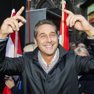 fp____ wahlkampfabschlu____ - hc strache - stephansplatz wien 2010 _17_.jpg