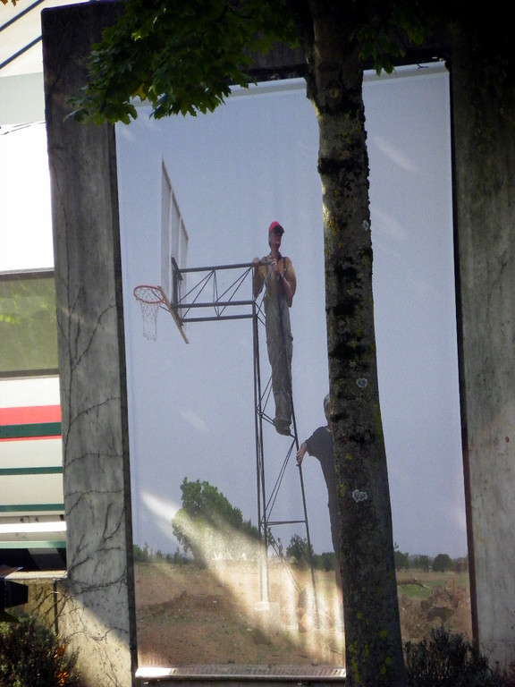 106_8193_jpg-1286921224