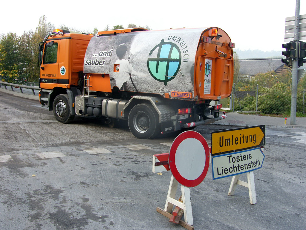 SH104640_JPG-1287049357