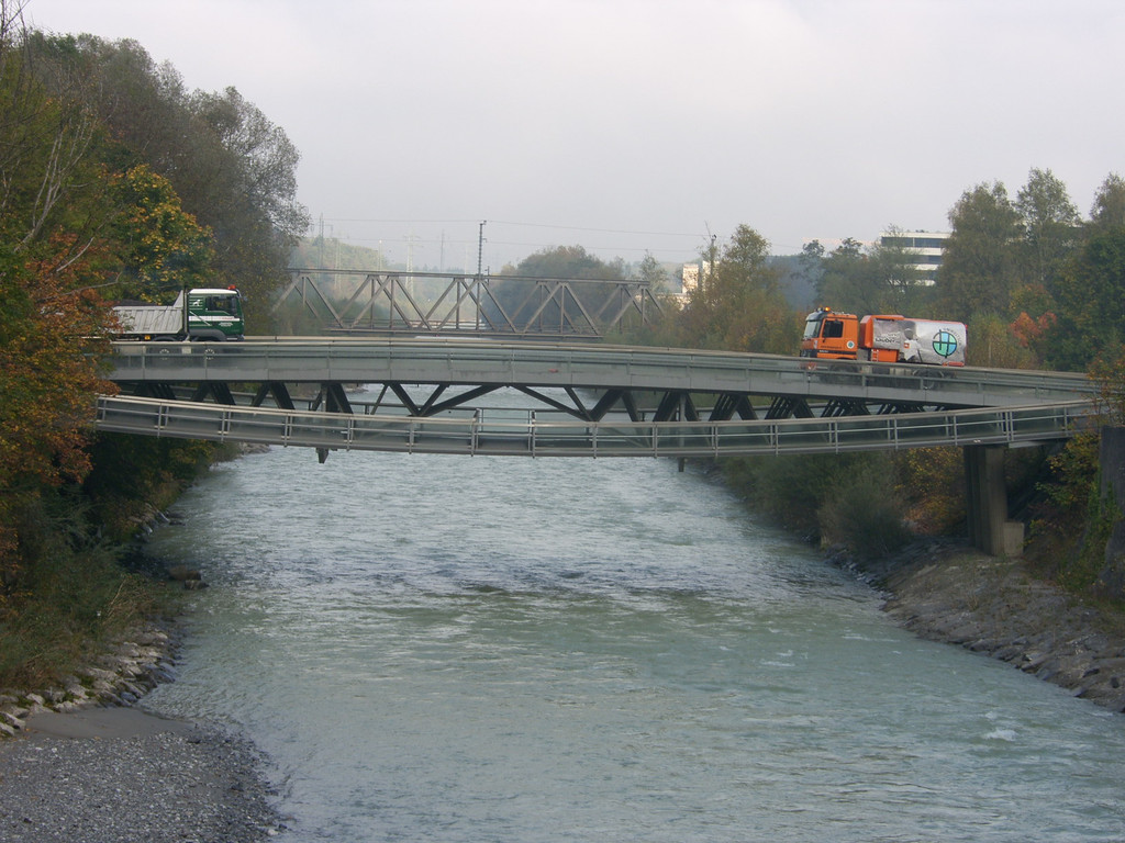 SH104654_JPG-1287049428