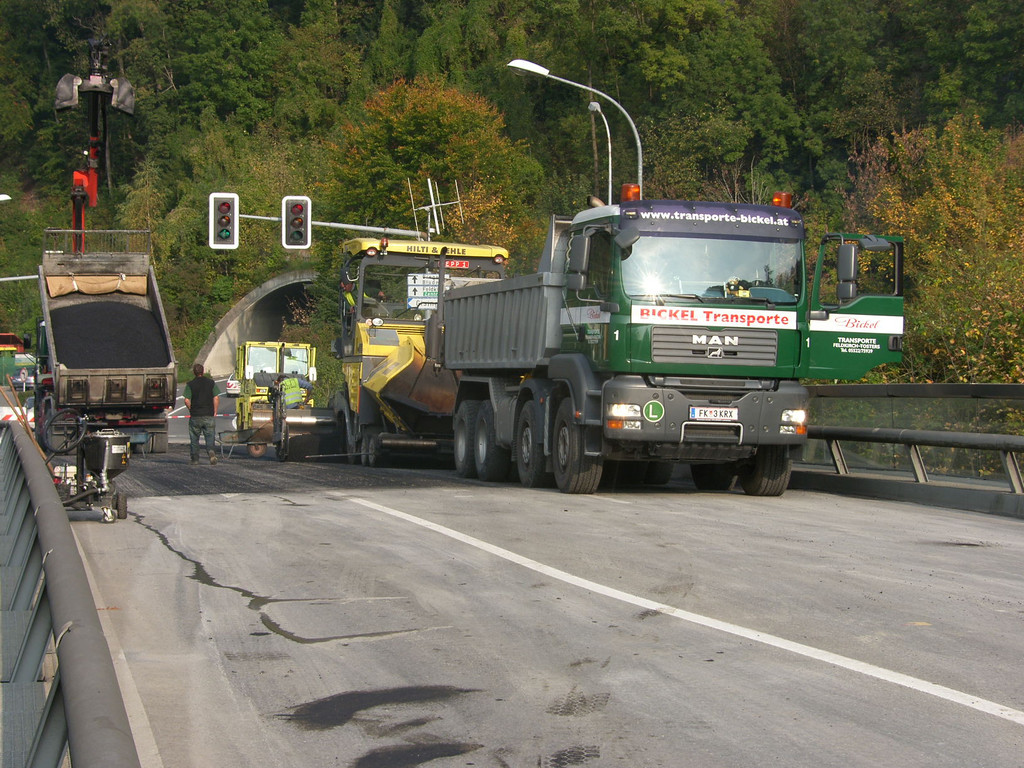 SH104660_JPG-1287049456