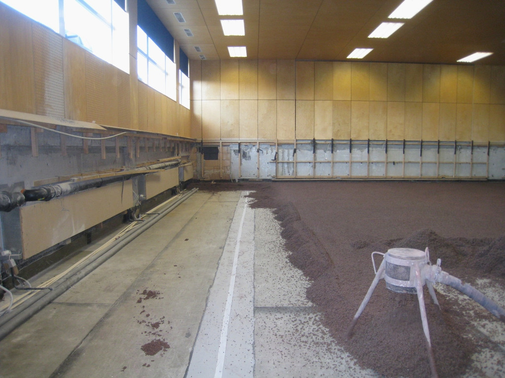 Mehrzweckhalle Sanierung Boden 2010 _5__jpg-1287318010