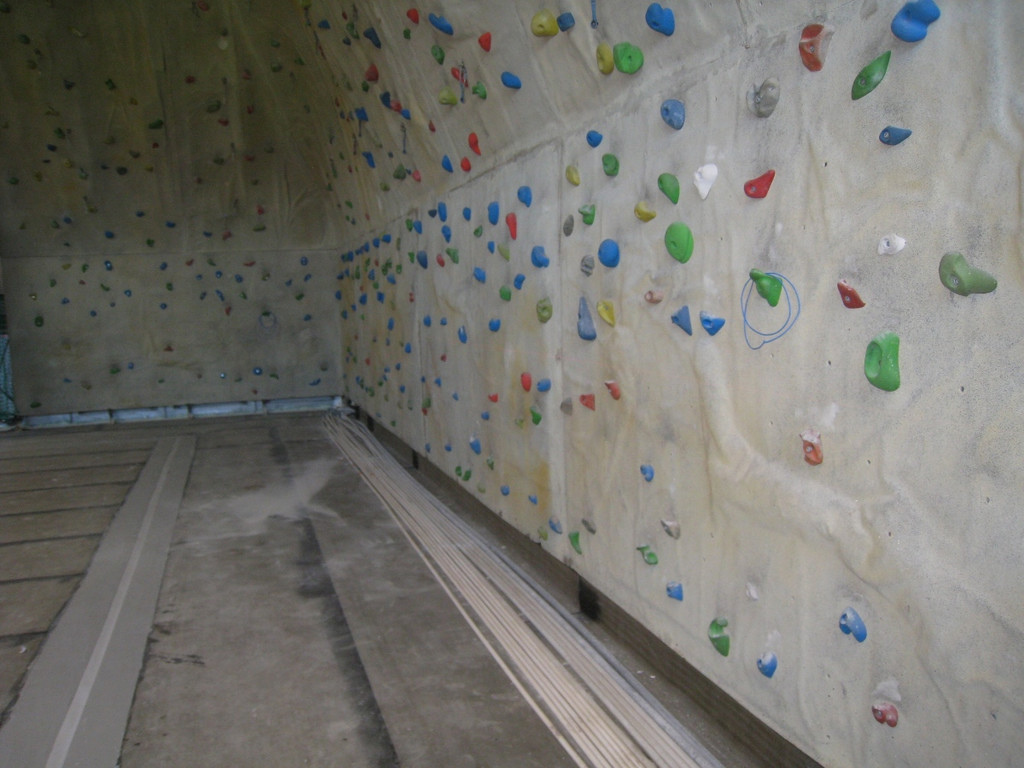 Mehrzweckhalle Sanierung Boden 2010 _4__jpg-1287317998