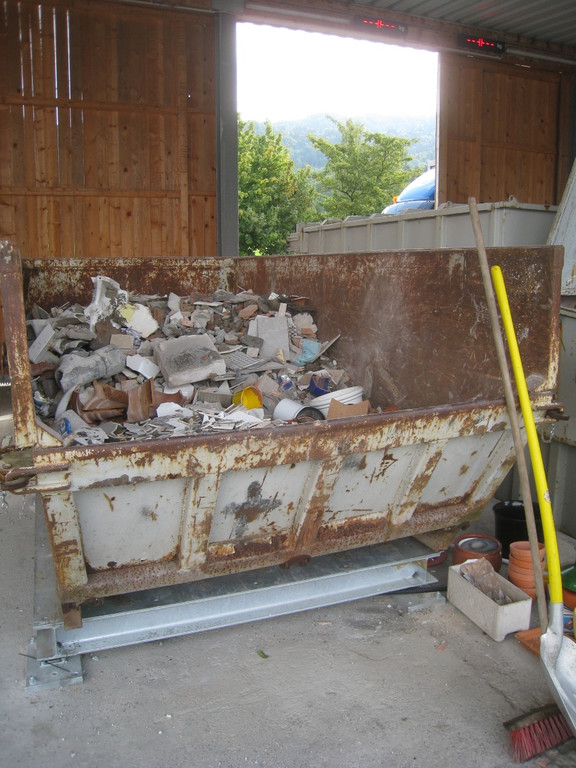 Recycling Sammelstelle WAAGE 2010 _14__jpg-1287319997