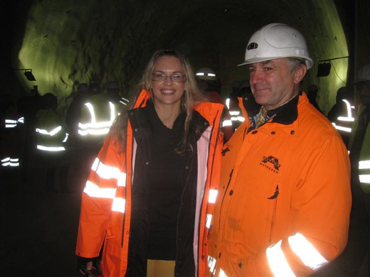 Pf__ndertunnel Durchbruch 04-11-2009 _4_.jpg