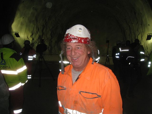 Pf__ndertunnel Durchbruch 04-11-2009 _5_.jpg