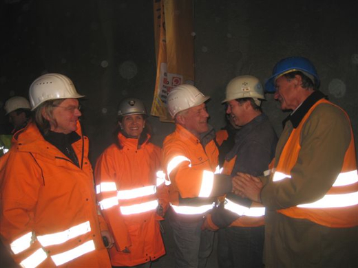 Pf__ndertunnel Durchbruch 04-11-2009 _27_.jpg