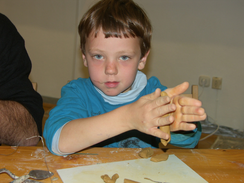 kid_JPG-1287380176