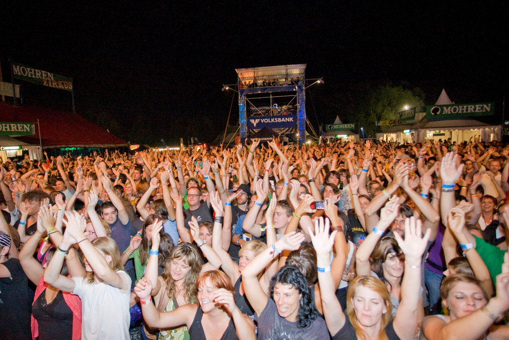 Besucher Szene Openair_jpg-1287389547