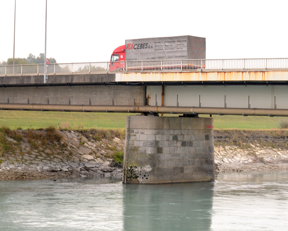 Rheinbr__cke Pfeiler 2_jpg-1287390359