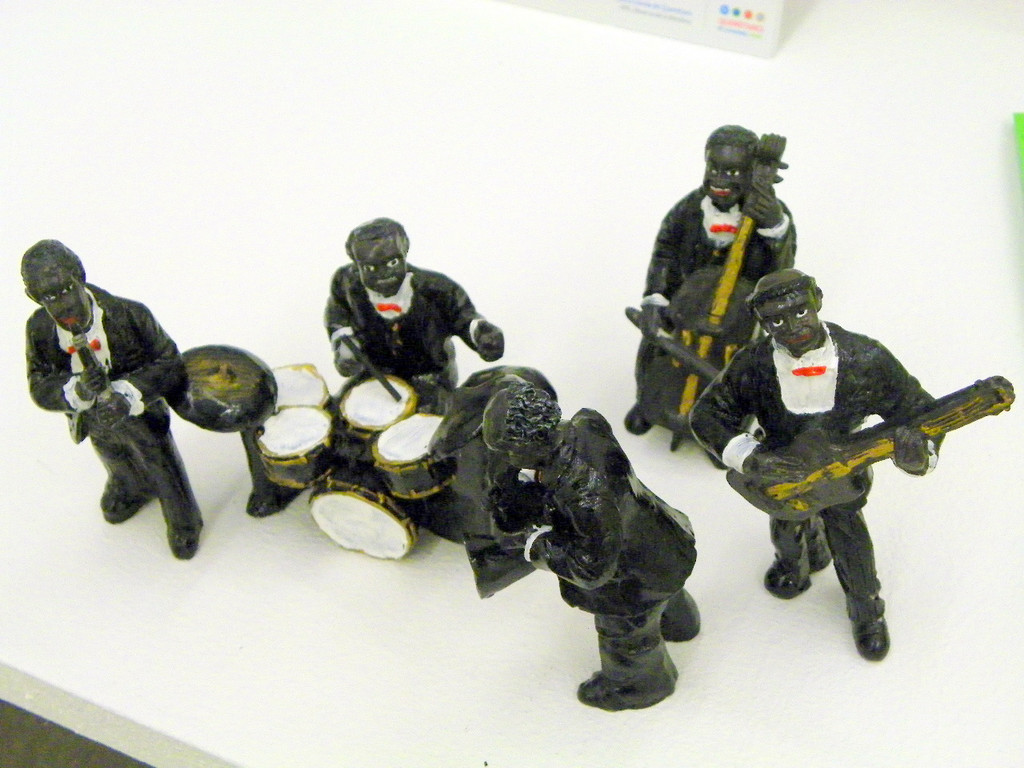 106_6962_jpg-1287602392