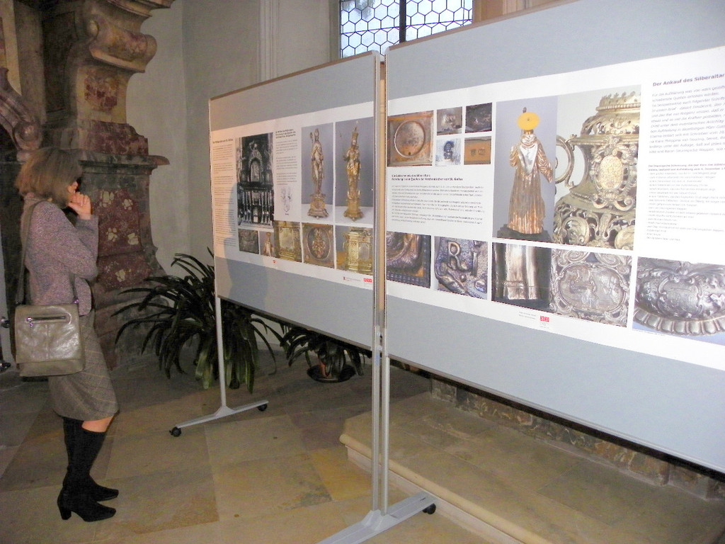 106_6917_jpg-1287614725