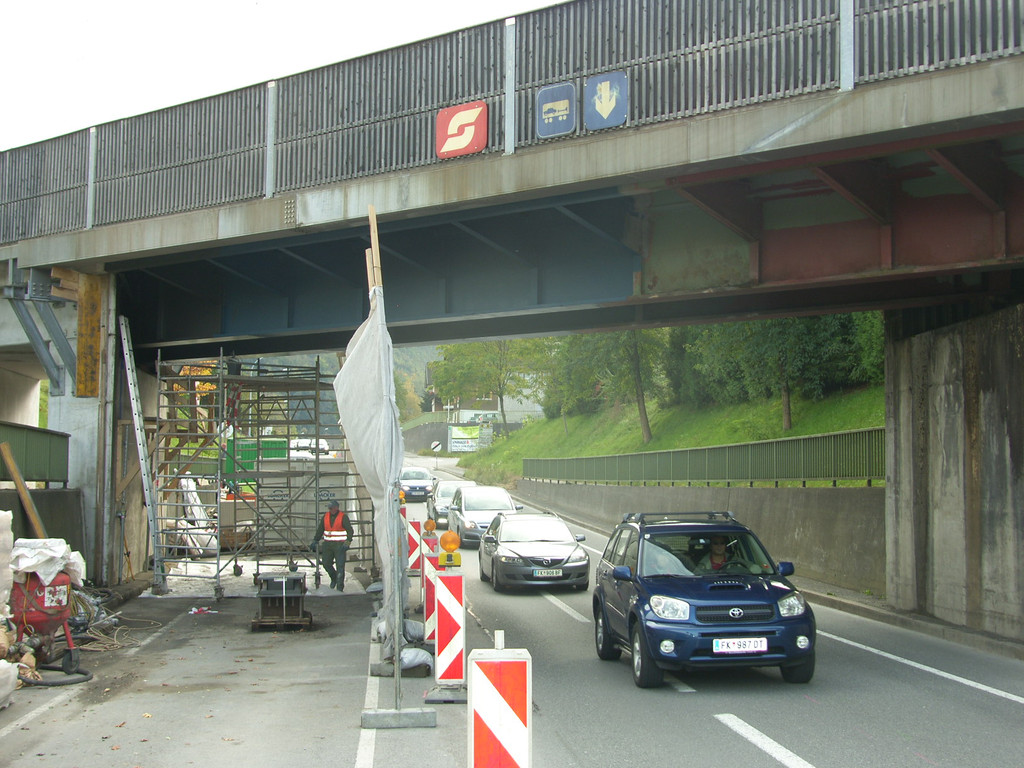 SH104994_JPG-1287819008