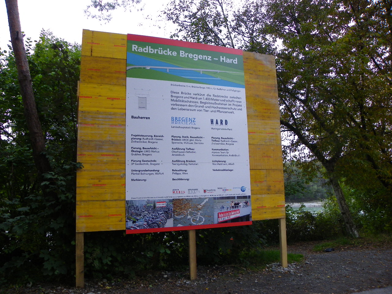 106_8482_jpg-1287819305