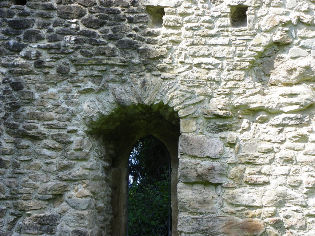 104_9085_jpg-1287868425