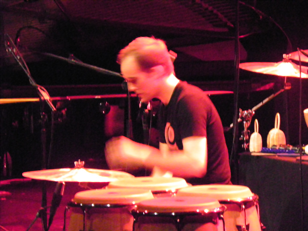 107_1019_jpg-1287937417