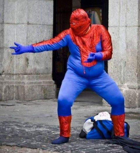 funny-superhero-costumes-8.jpg