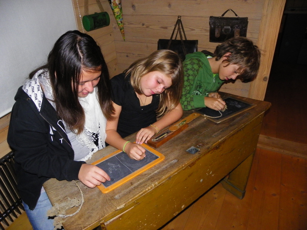 106_7030_jpg-1288109788