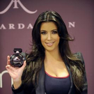 Kim Kardashian stellt ihr neues Parfum vor