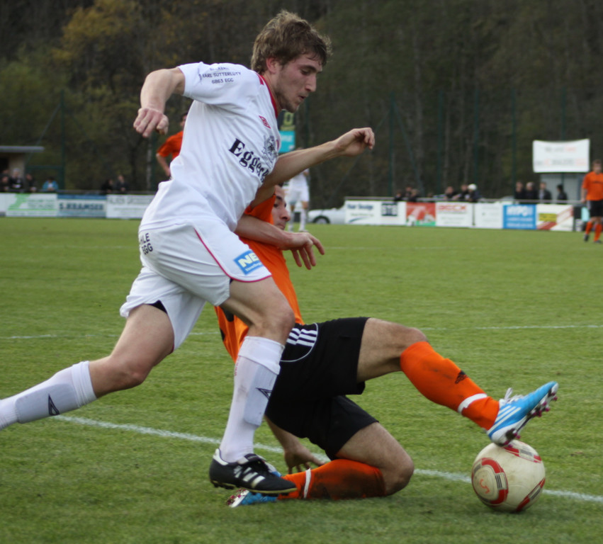 Egg - Roehtis 010 114_jpg-1288549738
