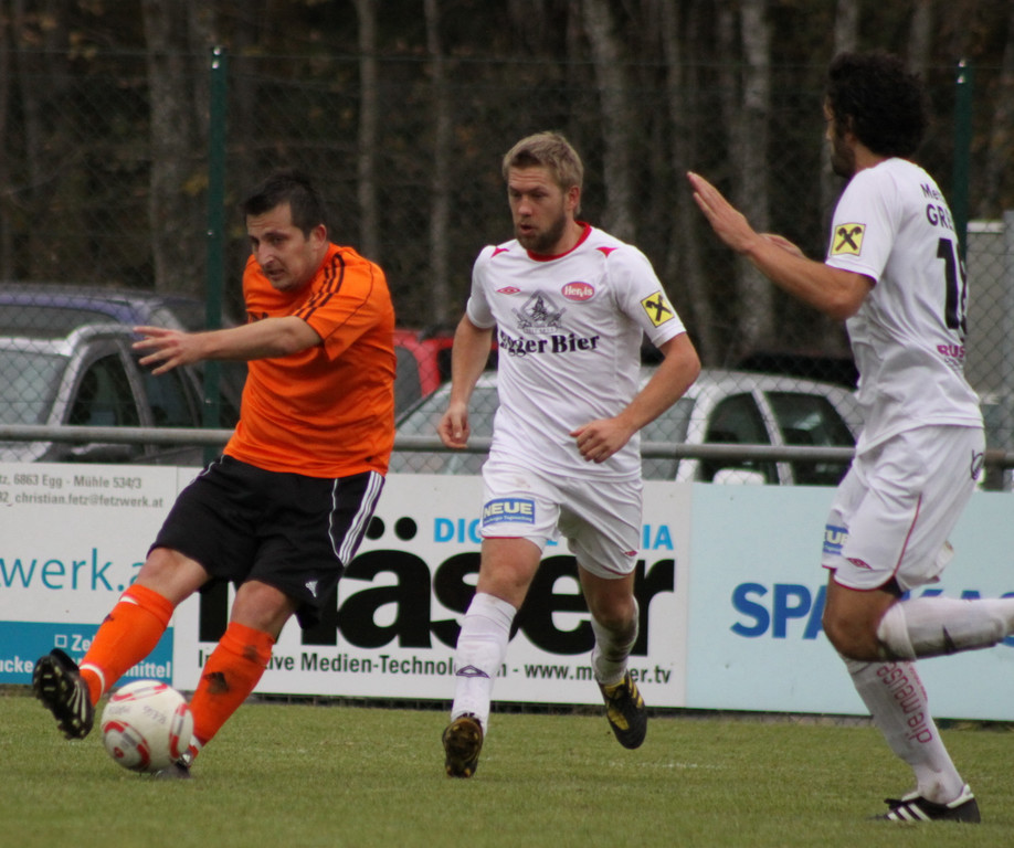 Egg - Roehtis 010 158_jpg-1288550008