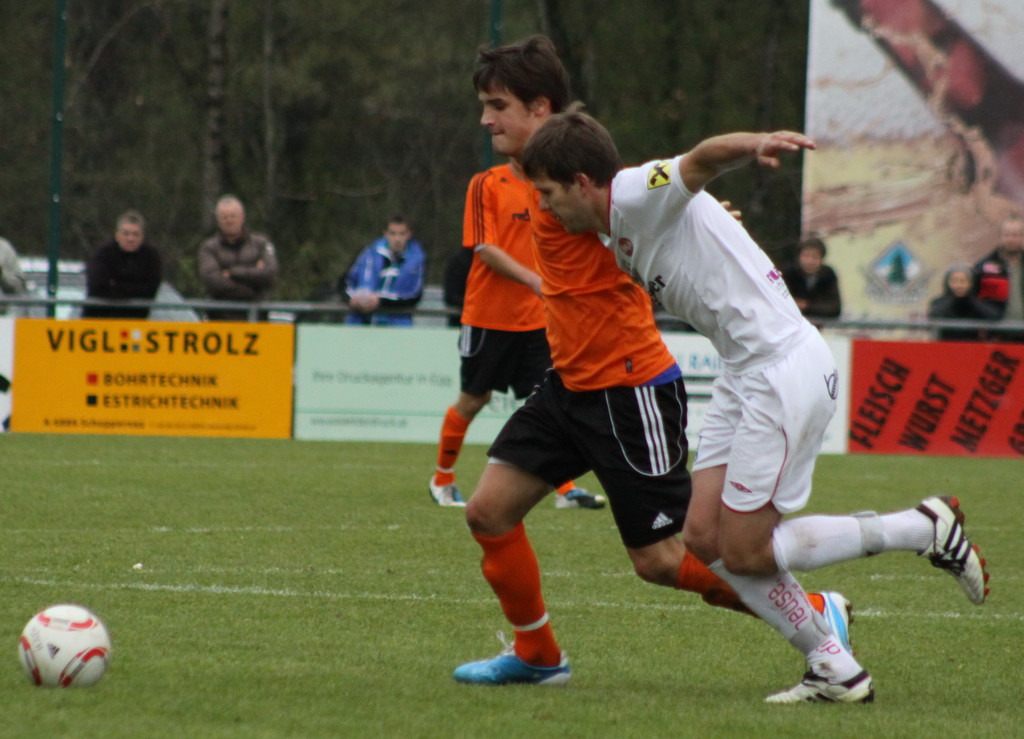 Egg - Roehtis 010 187_jpg-1288550244