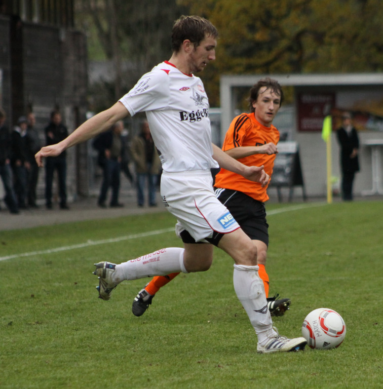 Egg - Roehtis 010 214_jpg-1288550440