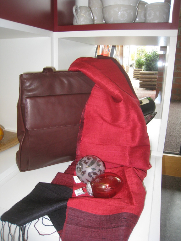 Weltladen Umbau Neuer__ffnung VOR 02-11-2010 _10__jpg-1288800996