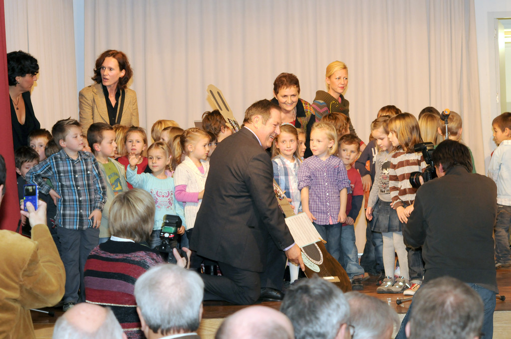 Ehrenring 34_jpg-1289041677
