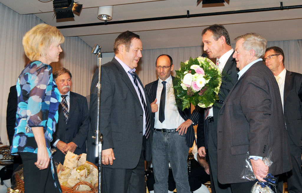 Ehrenring 97_jpg-1289042133
