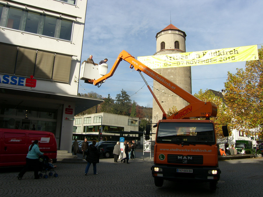 SH105477_JPG-1289124066