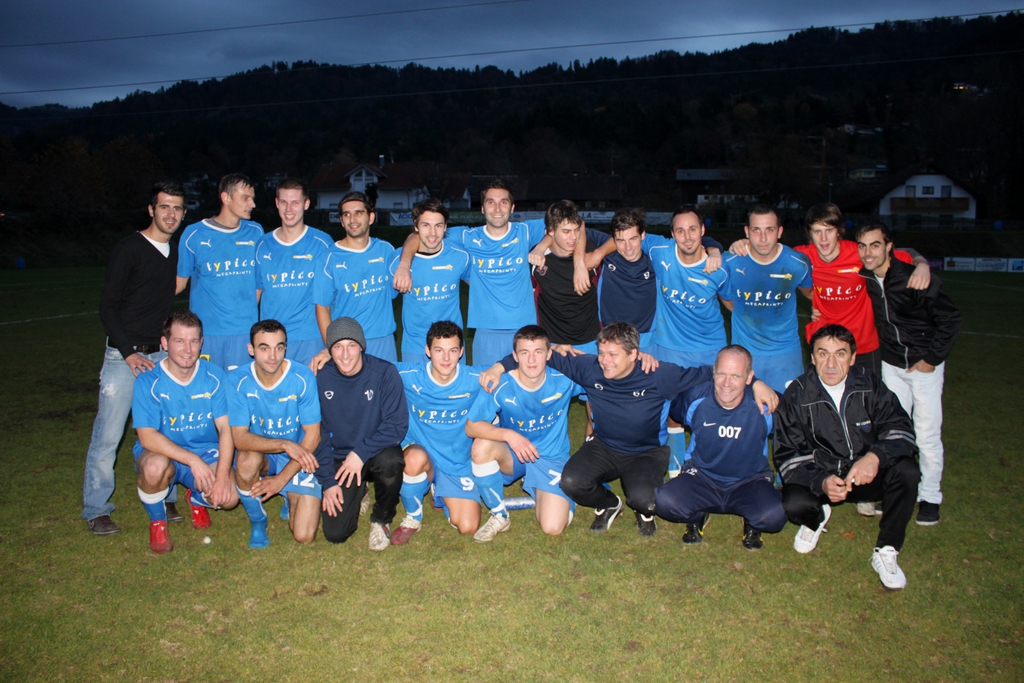 Fu__ball SV Lochau I Sieg G__tzis NOV 2010 _1__jpg-1289132227