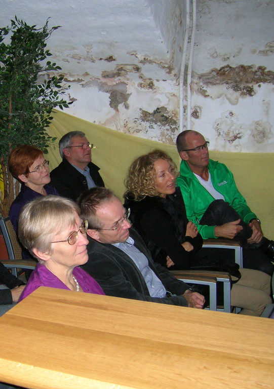 Kunstkeller Harfe und Gesang 03-11-2010 _15__JPG-1289167010