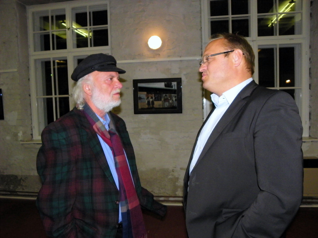 107_4241_jpg-1289171948