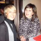 Karin und Manuela genossen den Abend.JPG