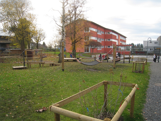 Spielplatz Schulzentrum neu _3_.jpg