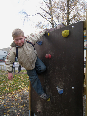 Spielplatz Schulzentrum neu _8_.jpg