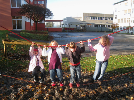 Spielplatz Schulzentrum neu _14_.jpg