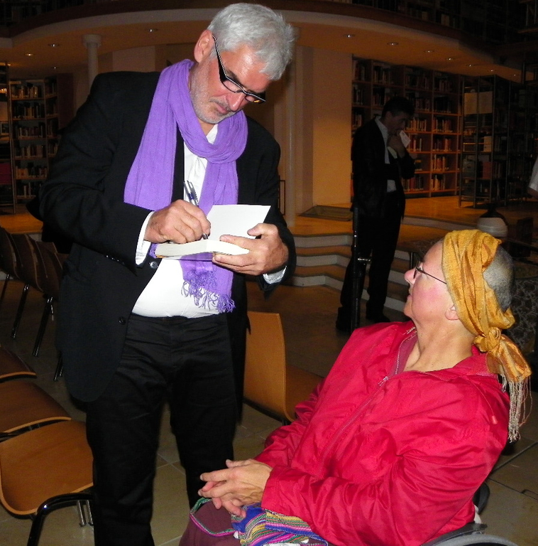 107_4506_jpg-1289604174